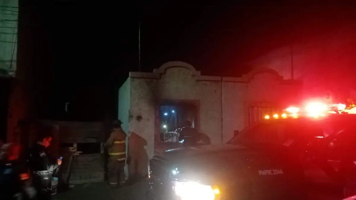 Se quedó dormido con cigarro en boca; sufrió quemaduras