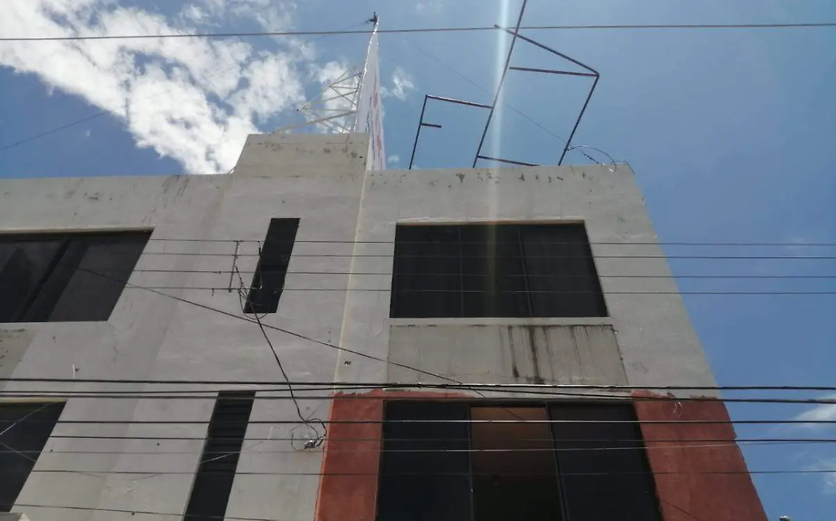 En Durango obrero sufre descarga eléctrica; está grave