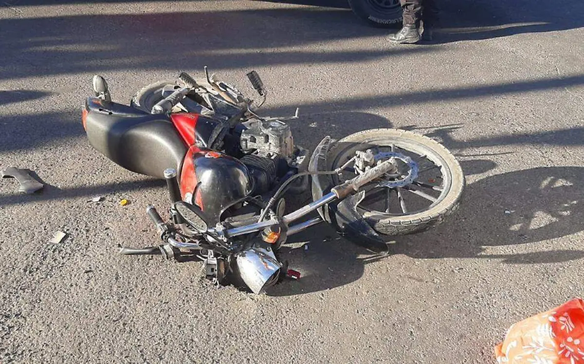 Encontronazo entre motociclistas deja 2 heridos en Durango