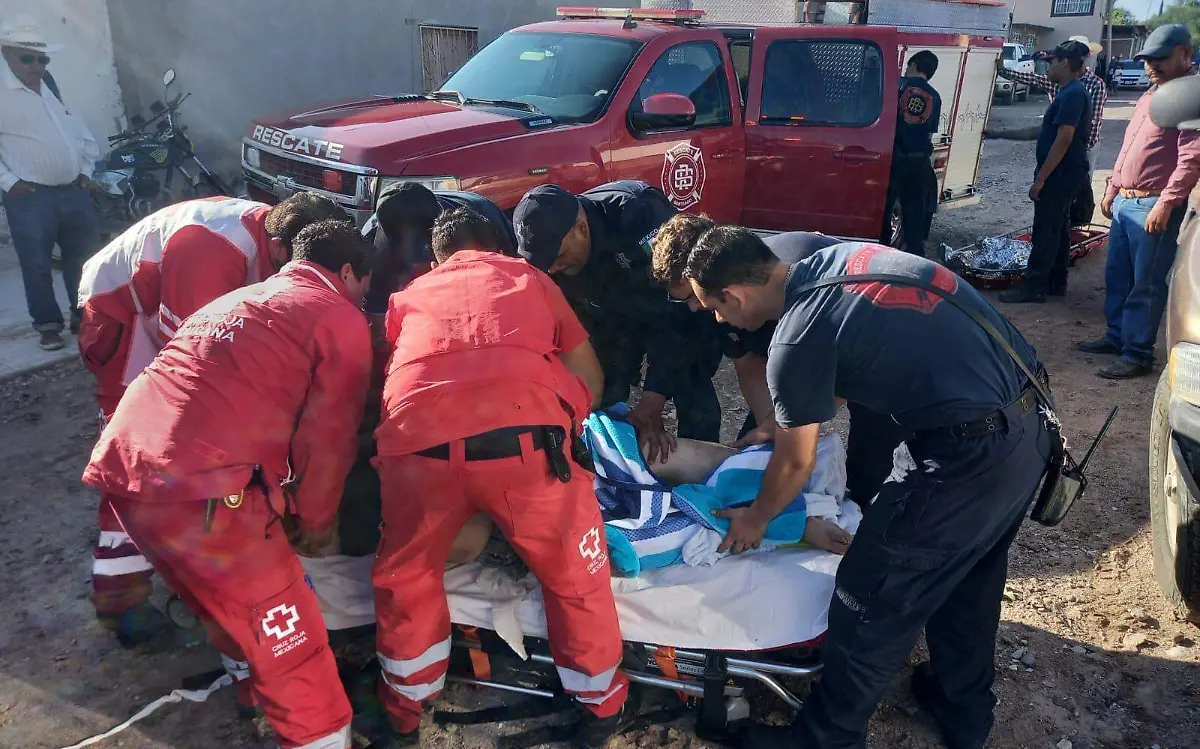 Paisana cae al río Tepehuanes, Durango