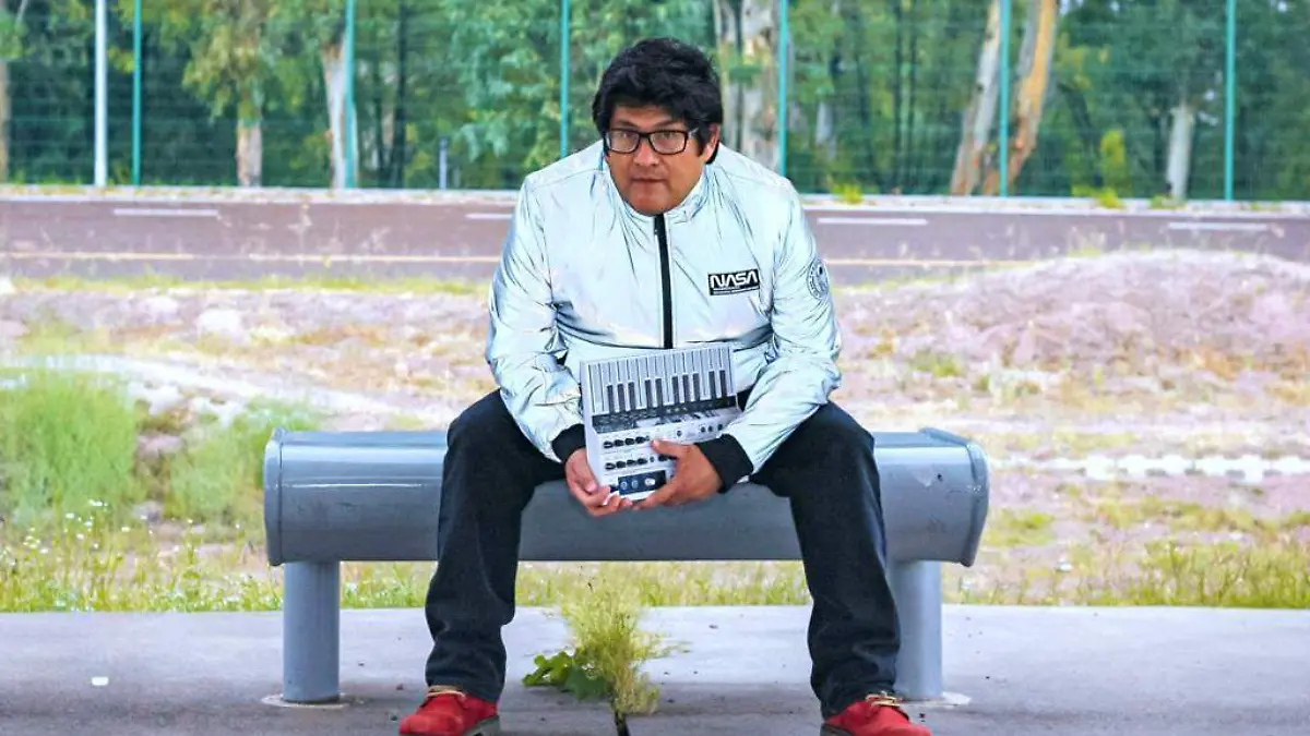 Adrián Sandoval lleva la música electrónica a la Ciclopista del Parque Guadiana