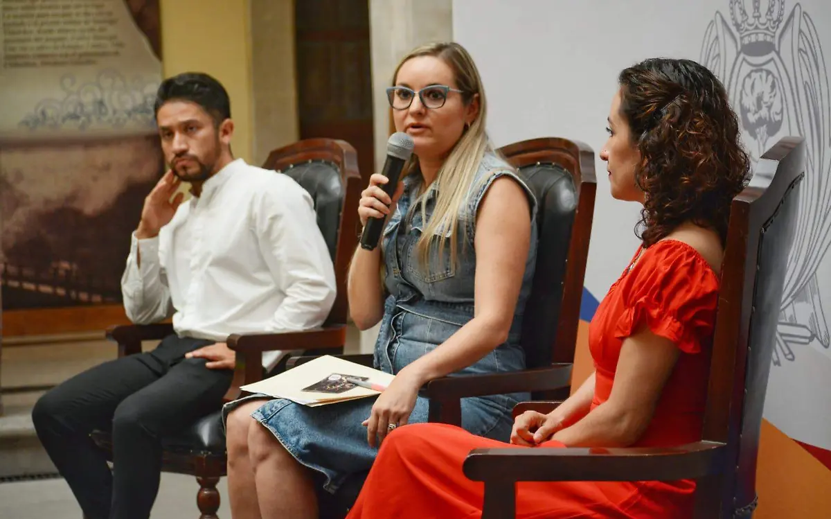 Rueda de prensa / Elisa Haro