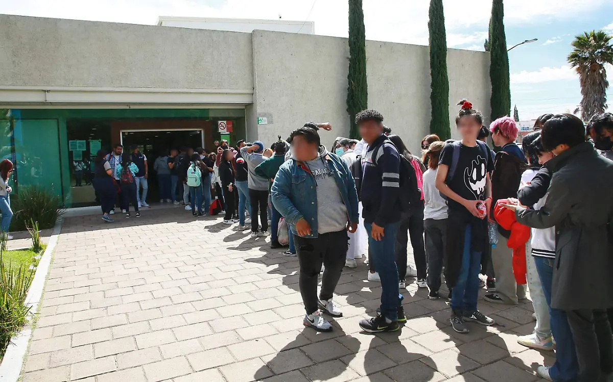 Estudiantes del CCH de Durango
