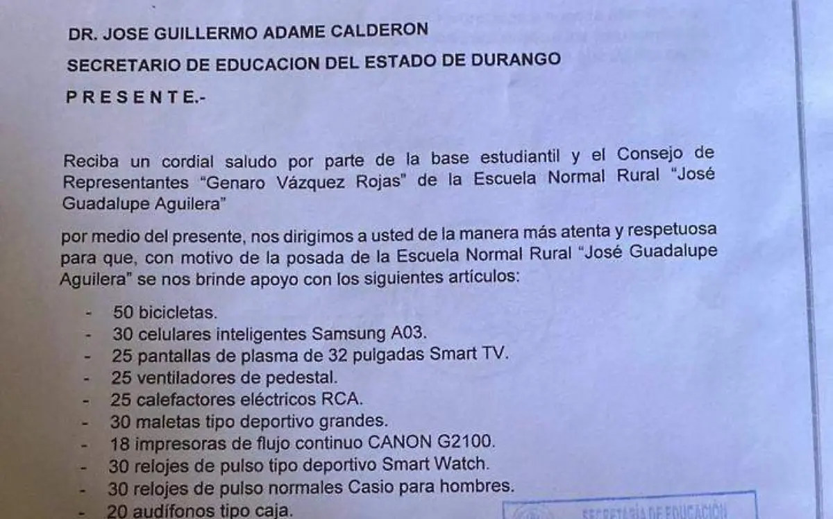 Celulares y televisores entre las peticiones de estudiantes de Aguilera al gobierno