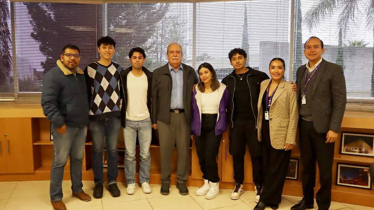 Alumnos de la UNIPOLI representaron a México en Brasil