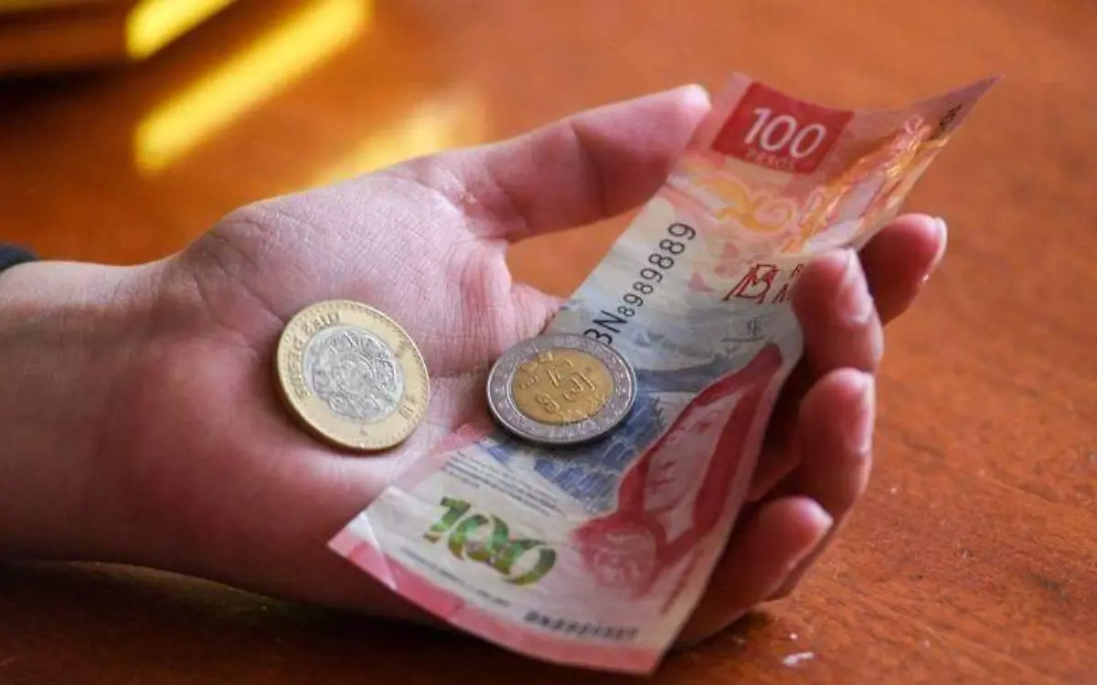 Dinero, billetes y monedas mexicanas