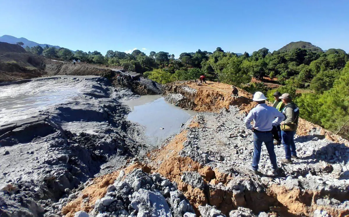 Se registra derrame de presa de Jales en Topia, Durango