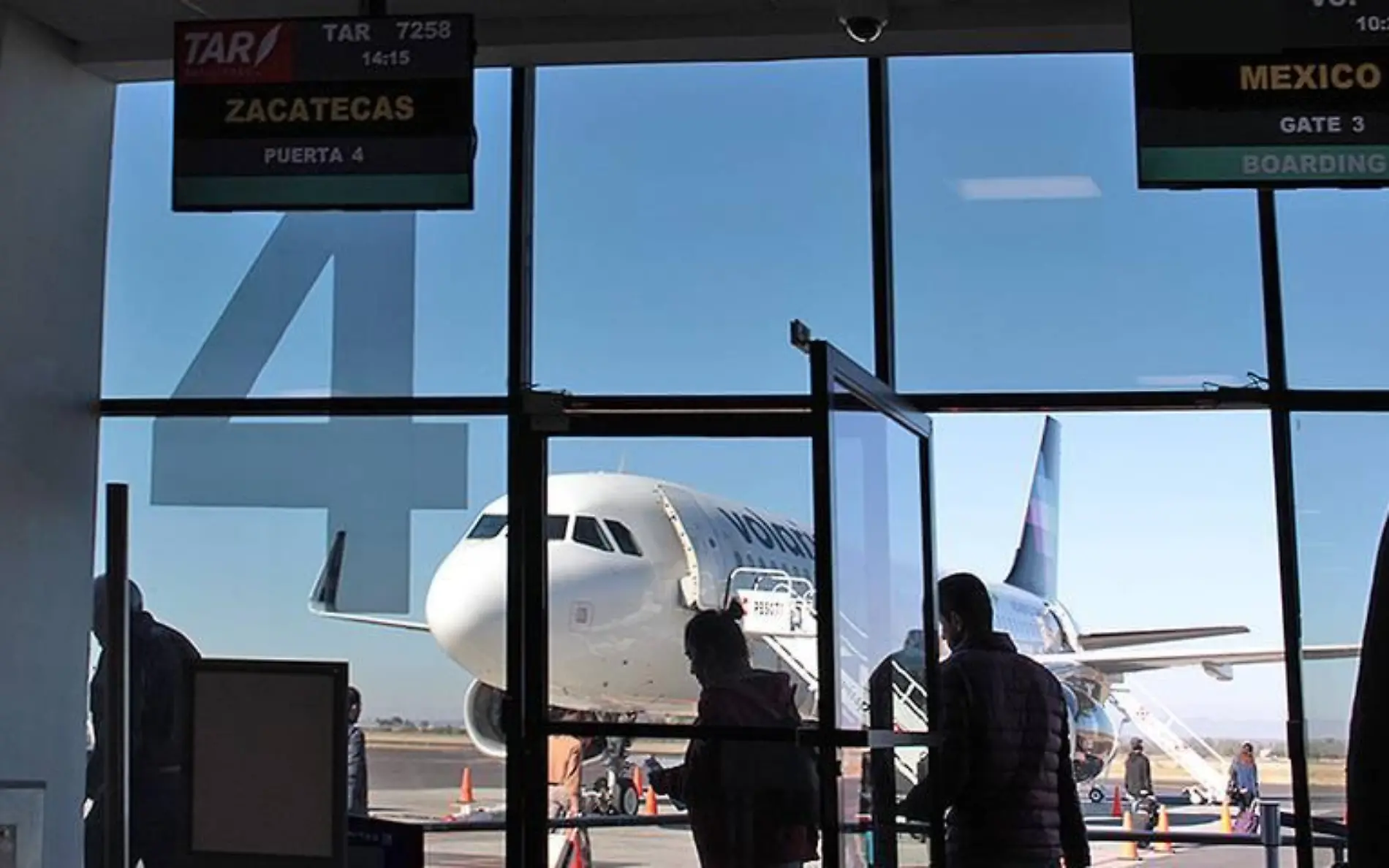 Aeropuerto-Pasajeros-SalaDeEspera