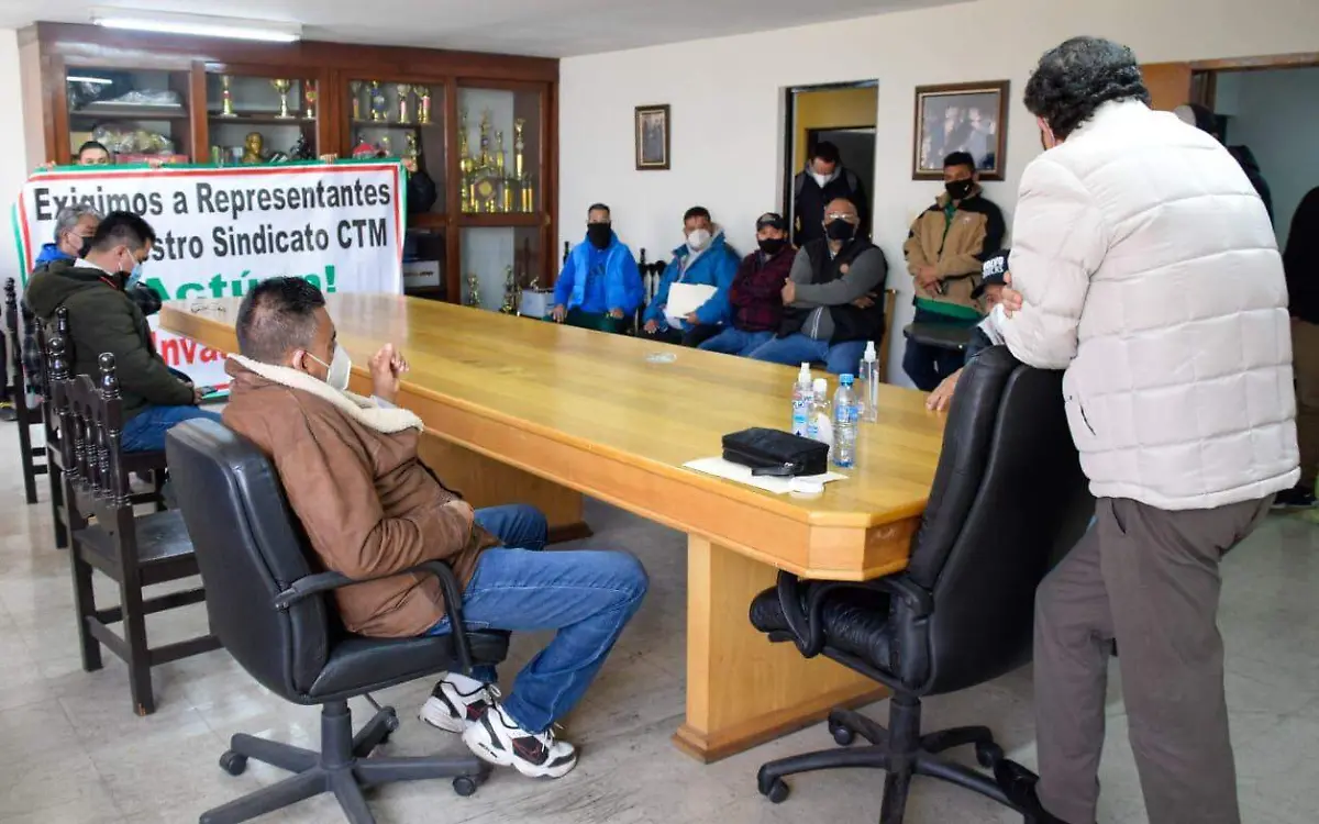 Marcha choferes de la CTM Durango