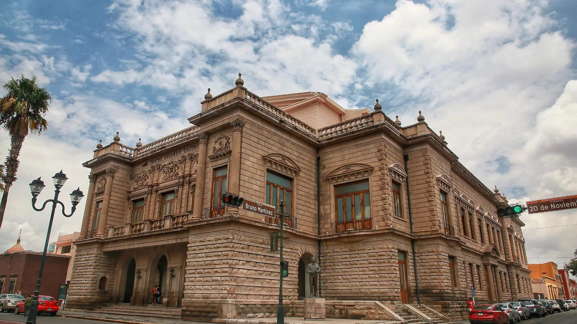 Teatro Ricardo Castro