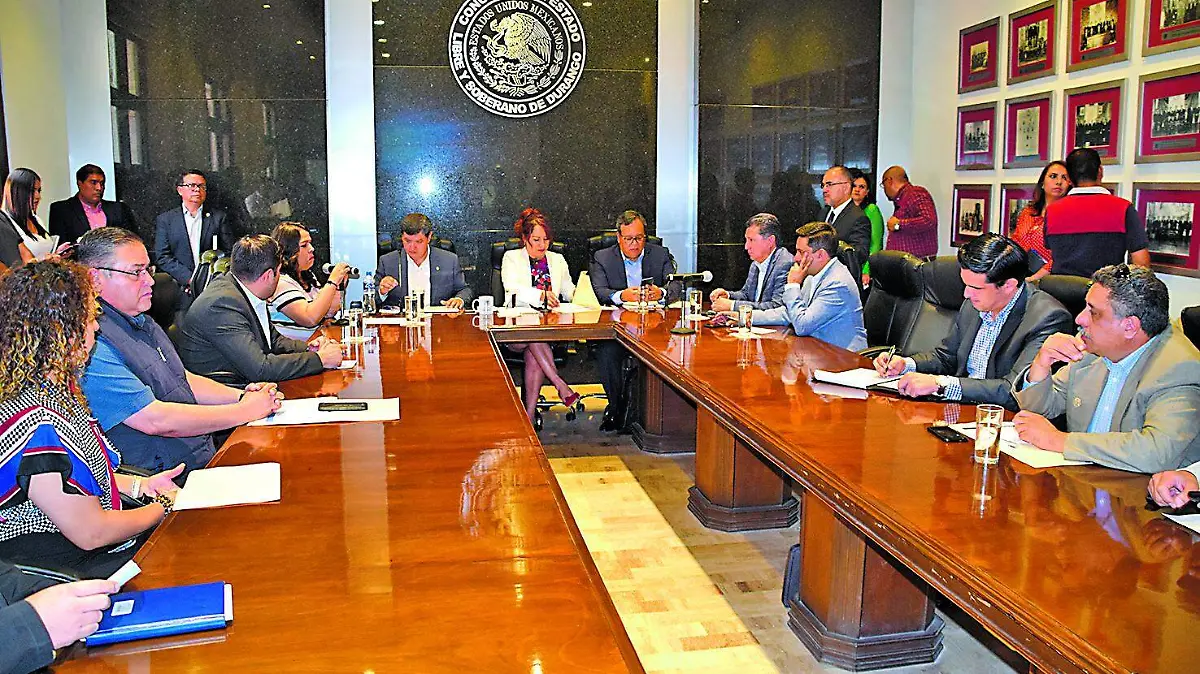 LOS SECRETARIOS
