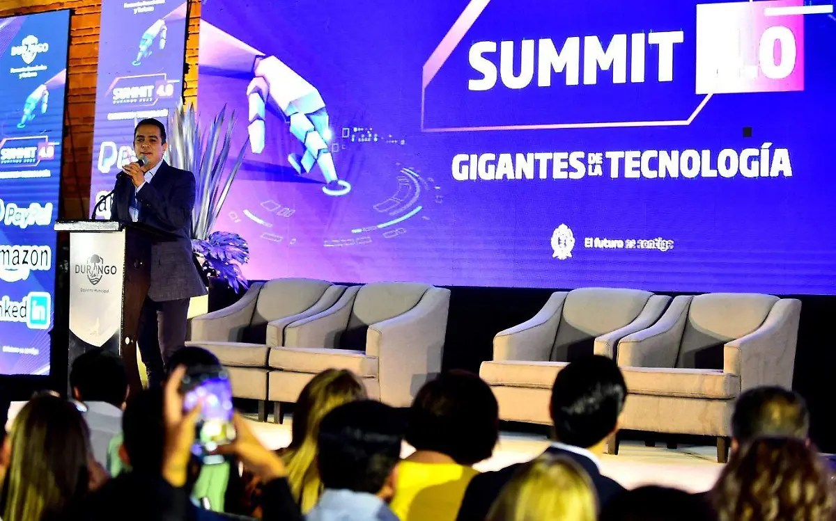 Durango llega al mundo digital: Toño Ochoa