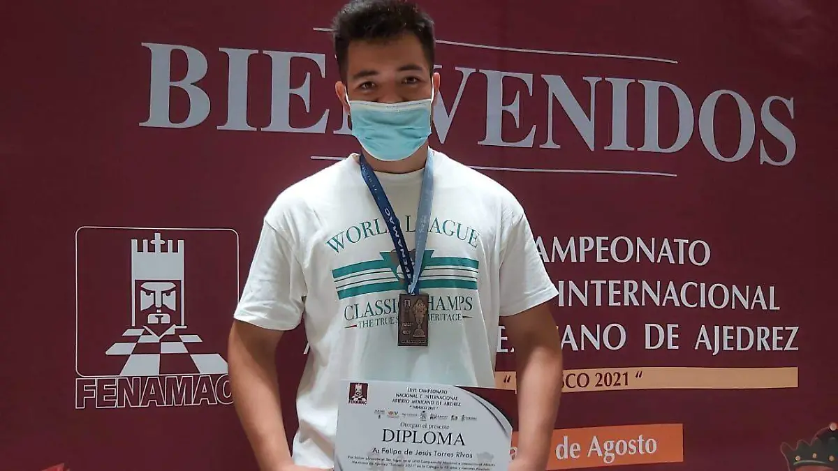 Universitario