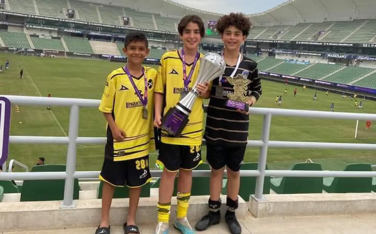 Leo González de Tigres Durango ahora ya es de Mazatlán