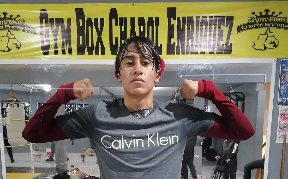 “Tamalito” pierde en decisión controversial