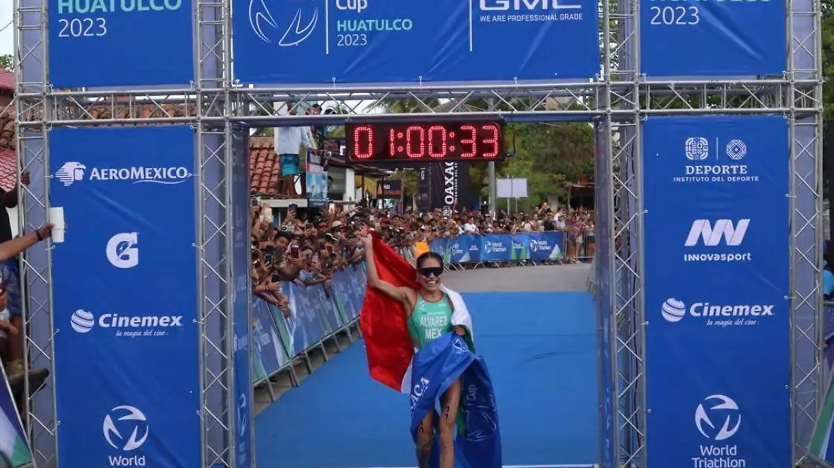 Anahí es dorada en la Copa Mundial de Huatulco