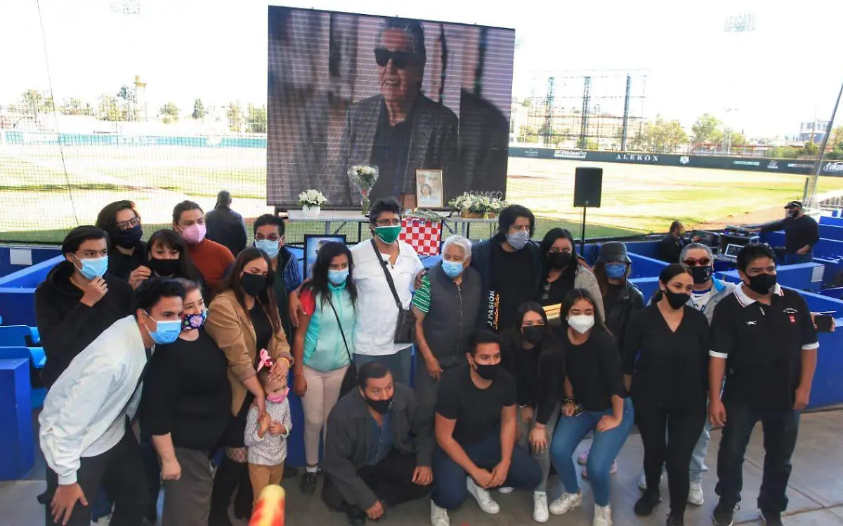 Homenaje a “Chava” González 