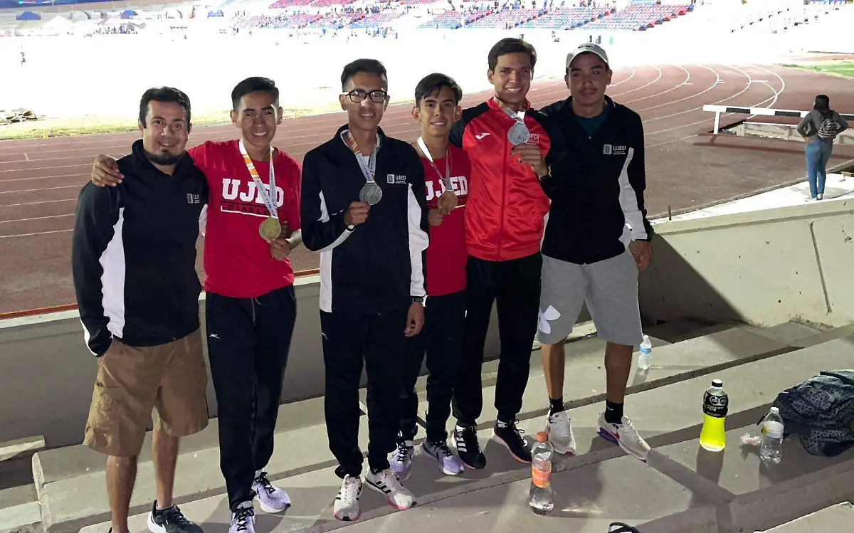 ¡Arrasaron! 1-2-3 en 10K para la UJED