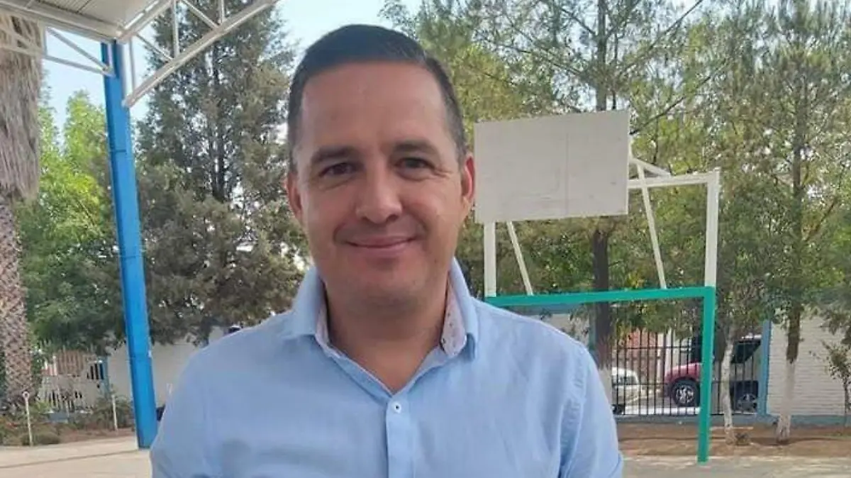 Adrián Granados