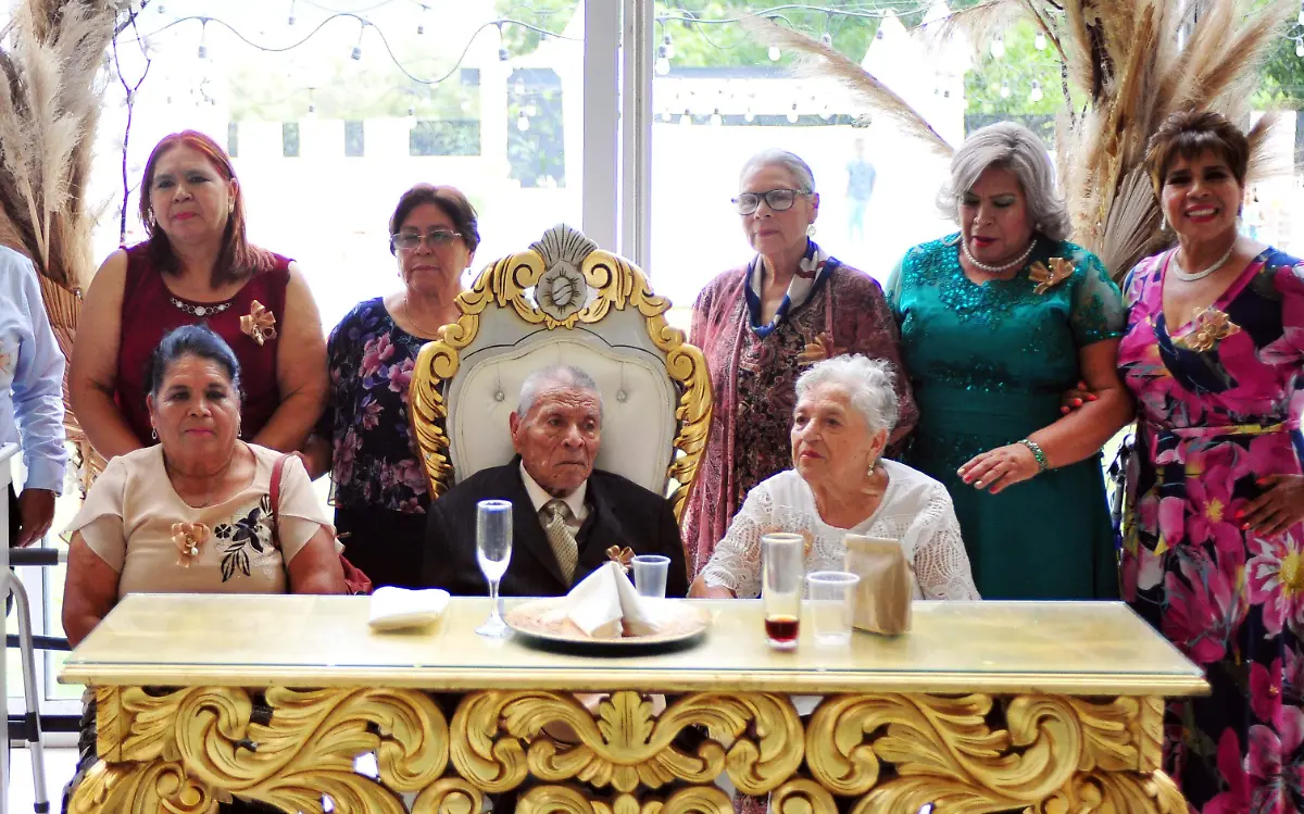 Centenario de vida de Don Daniel Román Vázquez