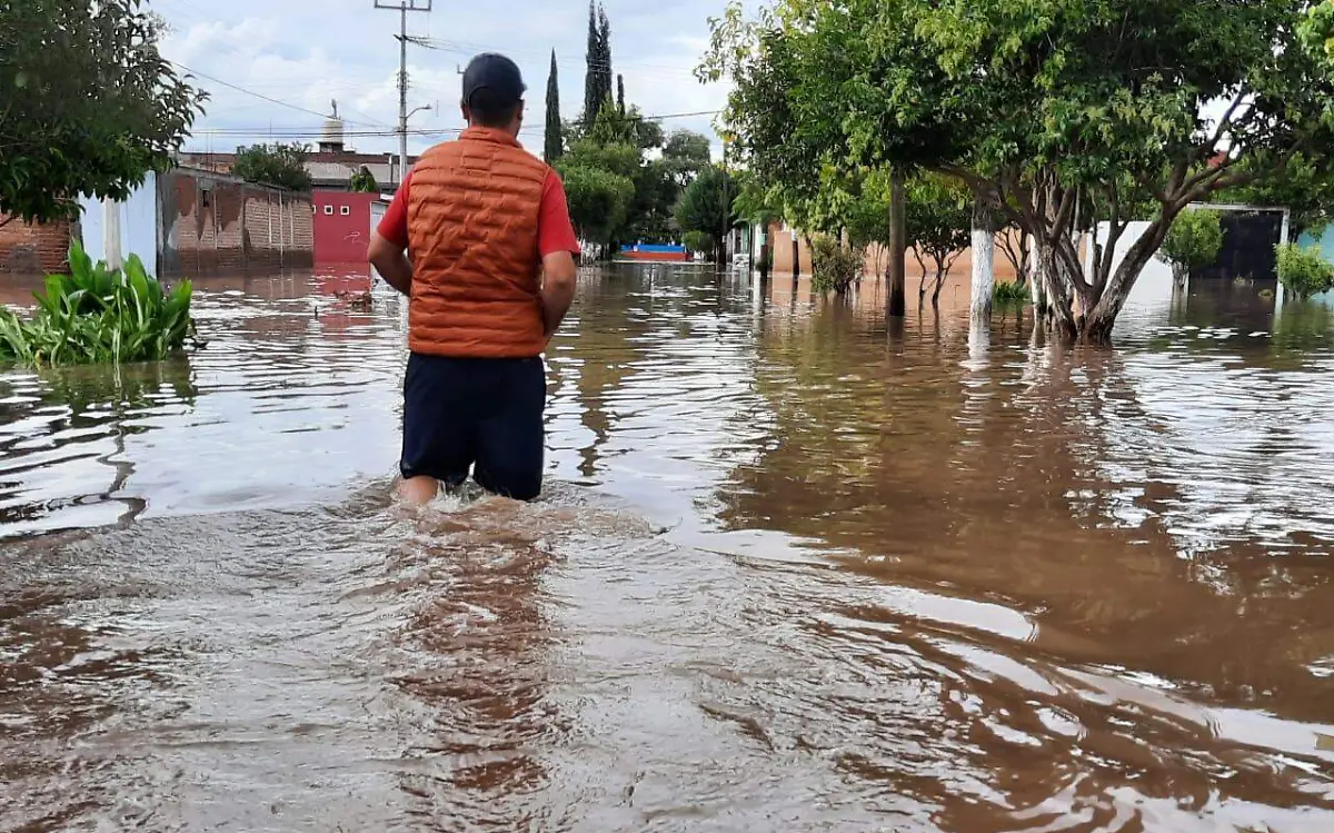 Continúa desazolve en el arroyo Mimbres de Canatlán, Durango