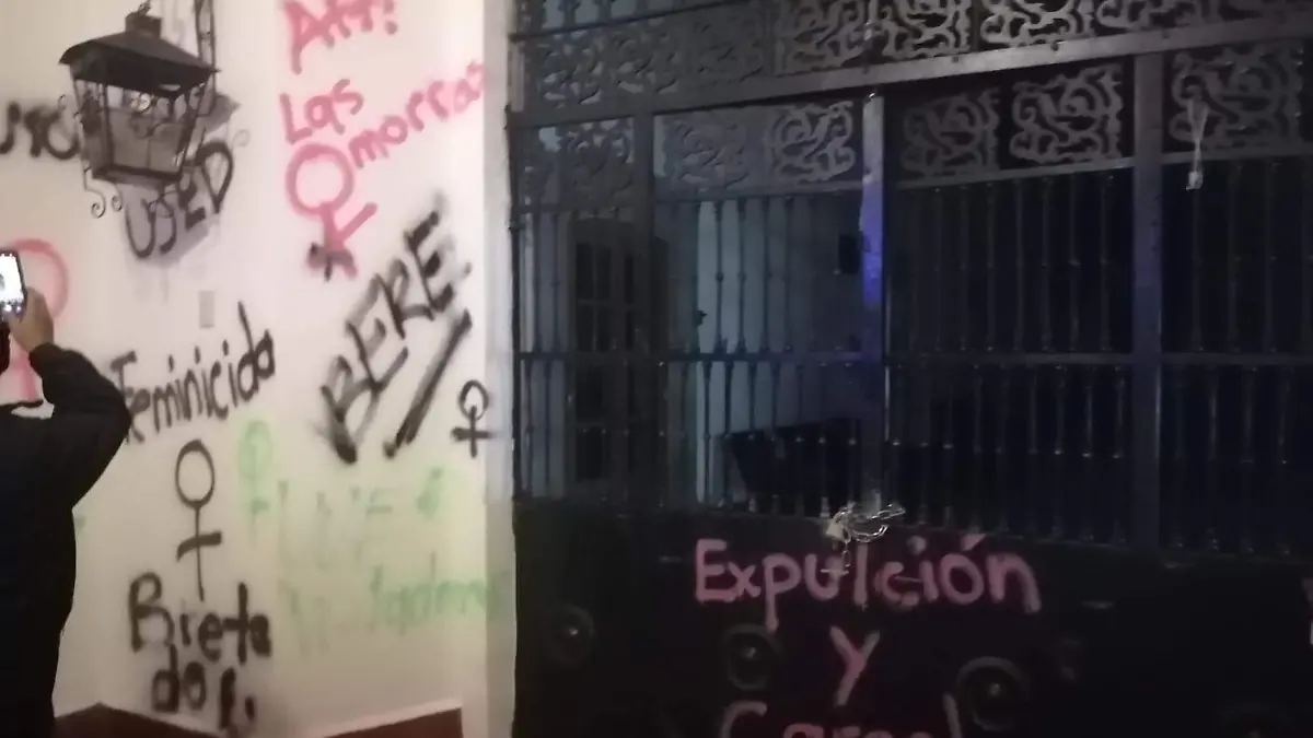 Protestan feministas de la Ujed, exigen #JusticiaParaBere