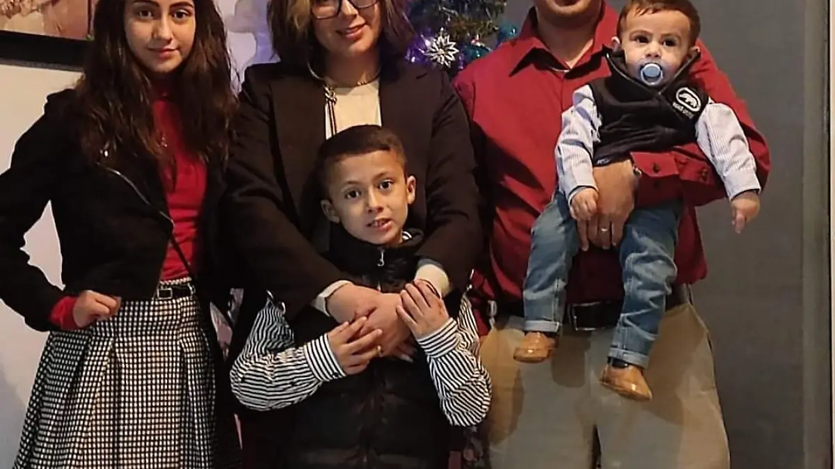 ISRAEL NEVAREZ Y ANAIZA OROZCO...