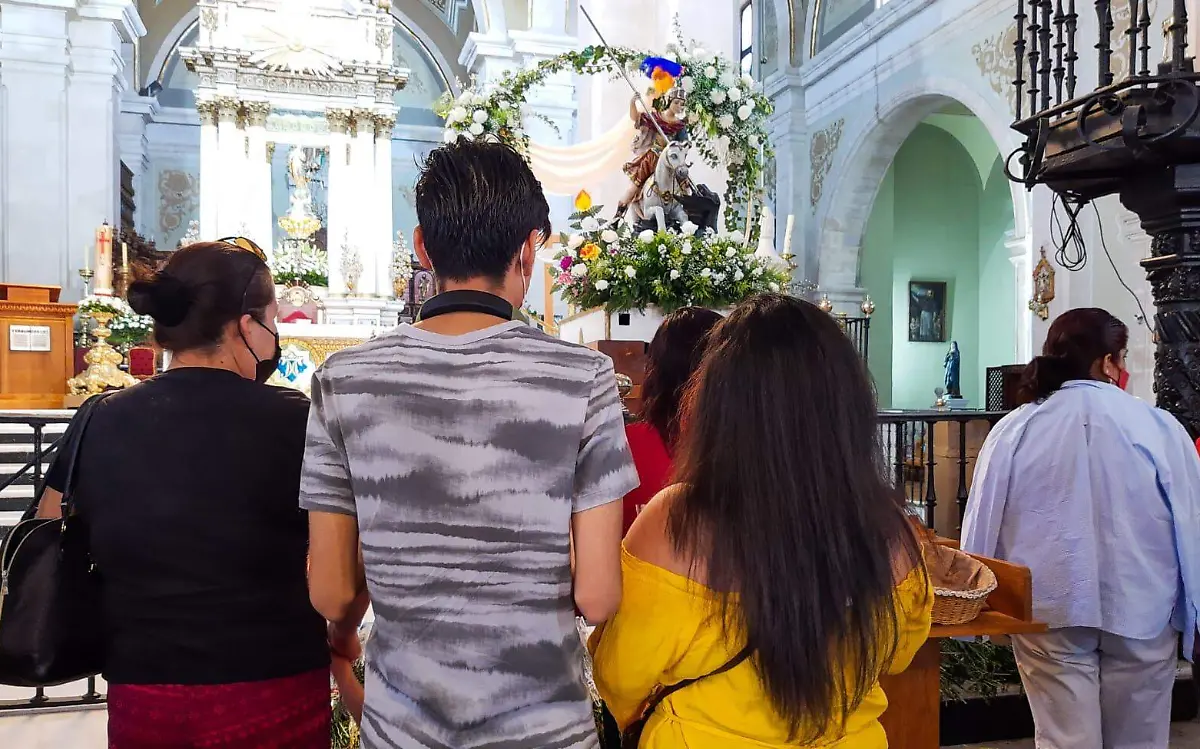 Fieles festejan a San Jorge Bendito, santo patrono de Durango