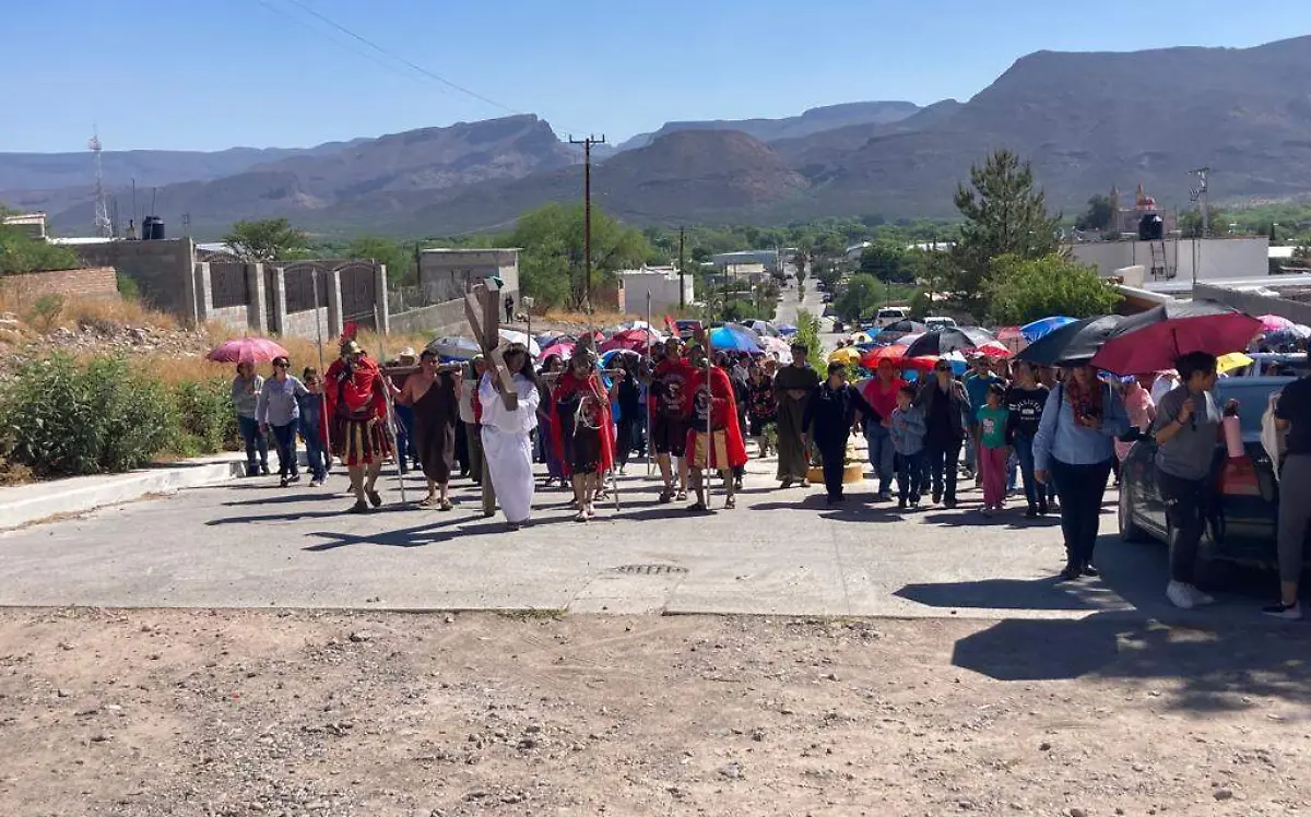 Realizan viacrucis viviente en el municipio de Rodeo, Durango