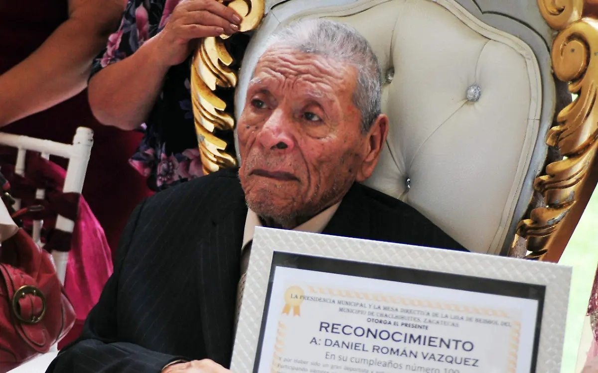 Centenario de vida de Don Daniel Román Vázquez