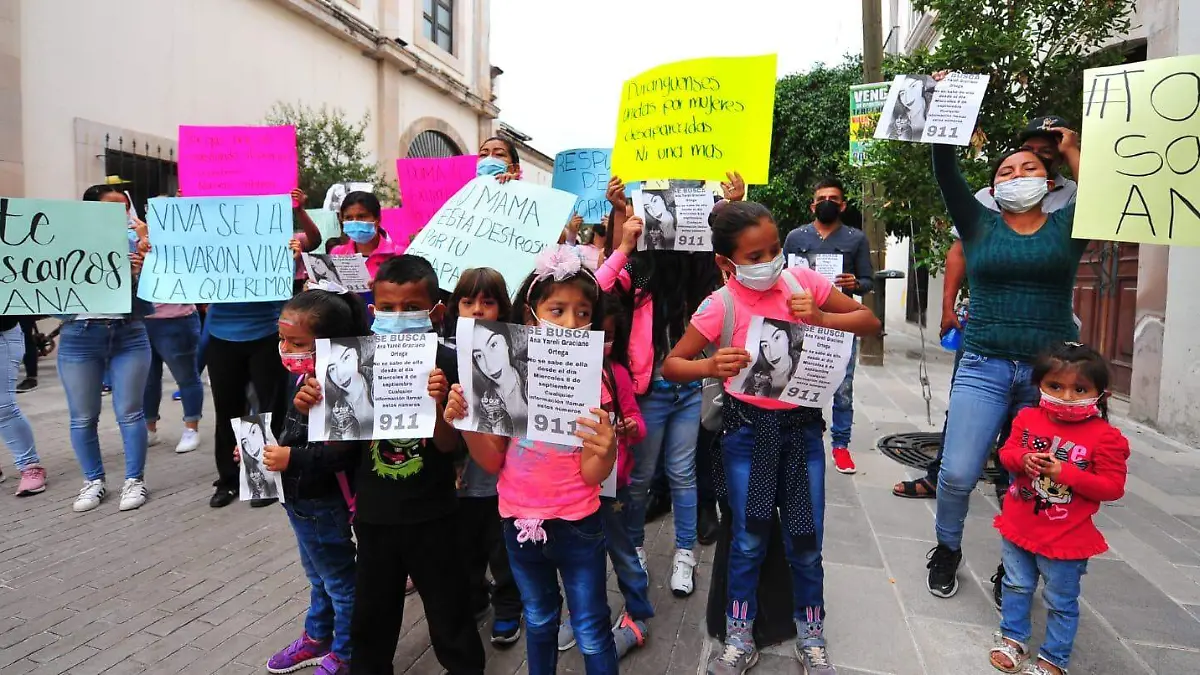 Se manifiestan para exigir la aparición con vida de Ana Yareli2