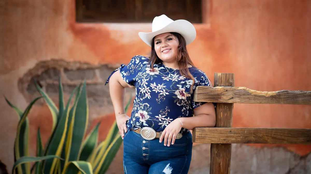 Celebró sus xv años de vida Verónica Paola