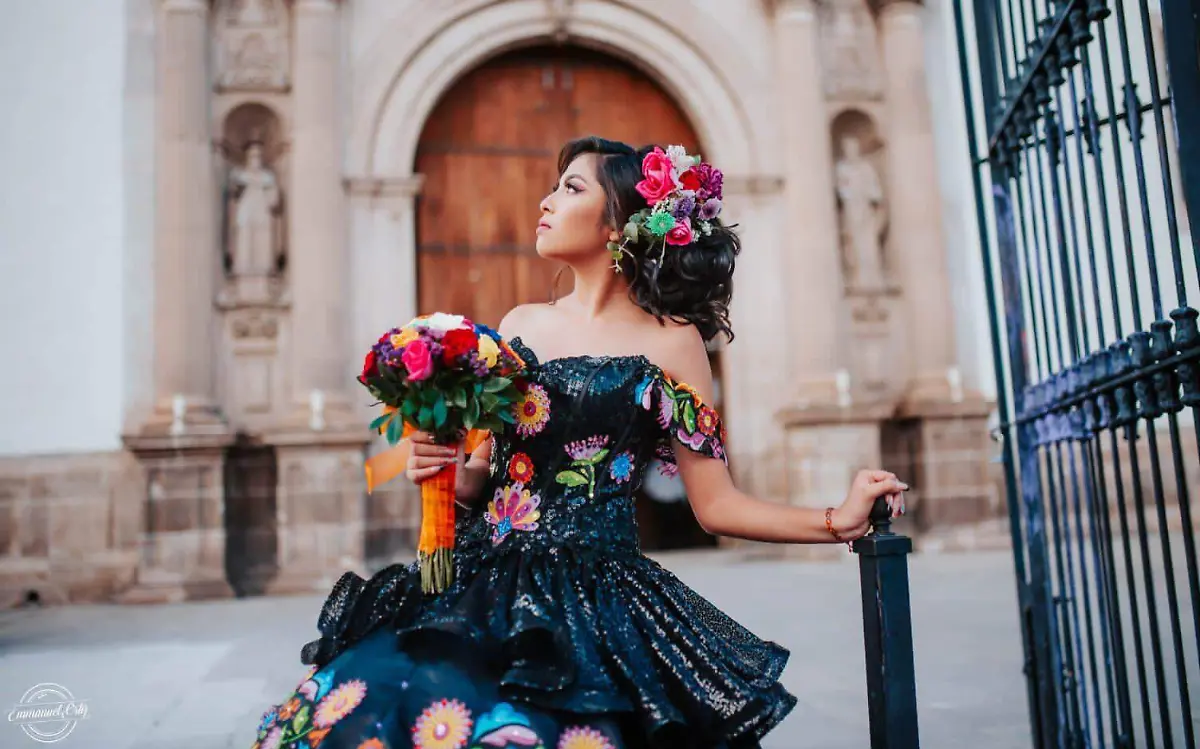 Celebró sus xv años Hannia Edith