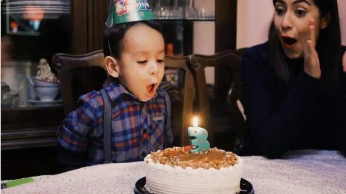 Bello momento en donde Leonardo Coral H