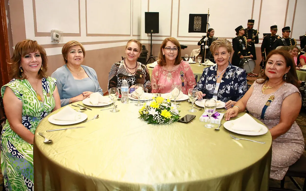 Toman protesta a Martha Rincón Arredondo
