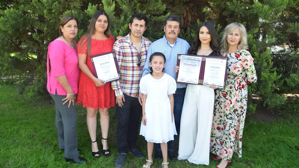 LAS FELICES 4-C COLOR