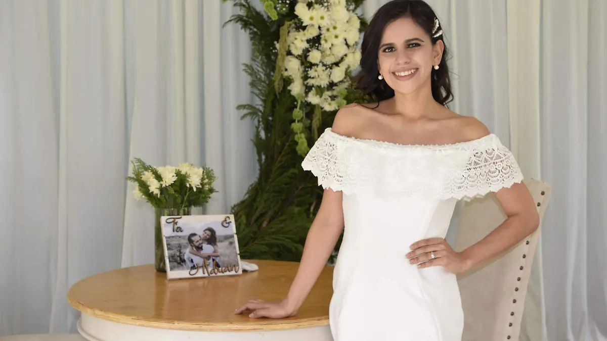 Encantadora lució en día de su despedida y boda civil María Fernanda