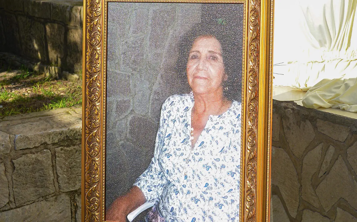 Homenaje póstumo a doña Juanita Rentería de Mercado (+)