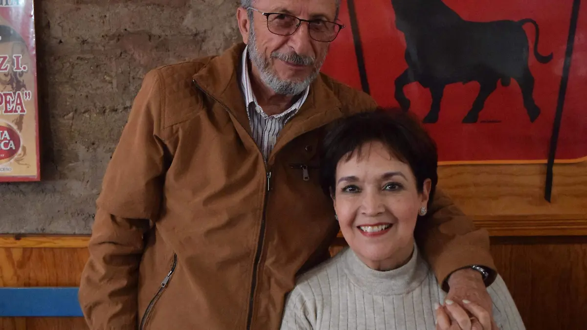 Bonito matrimonio el que forman José Jaime Herrera Valenzuela y Lupita Ruiz Acosta