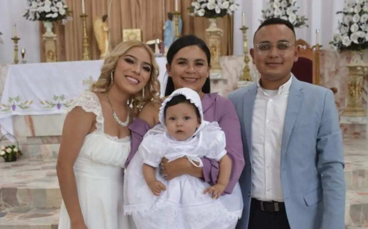 Celebran el bautizo de la pequeña Ámbar