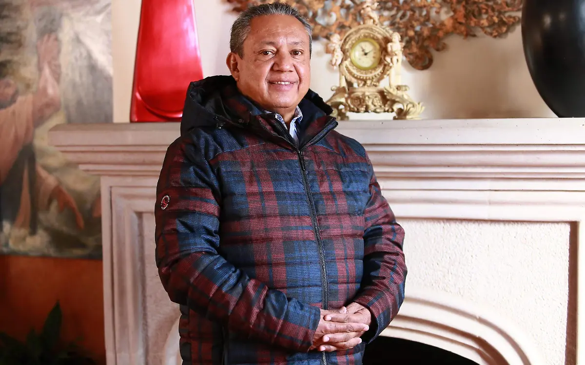 Mariachis ofreciendo serenata