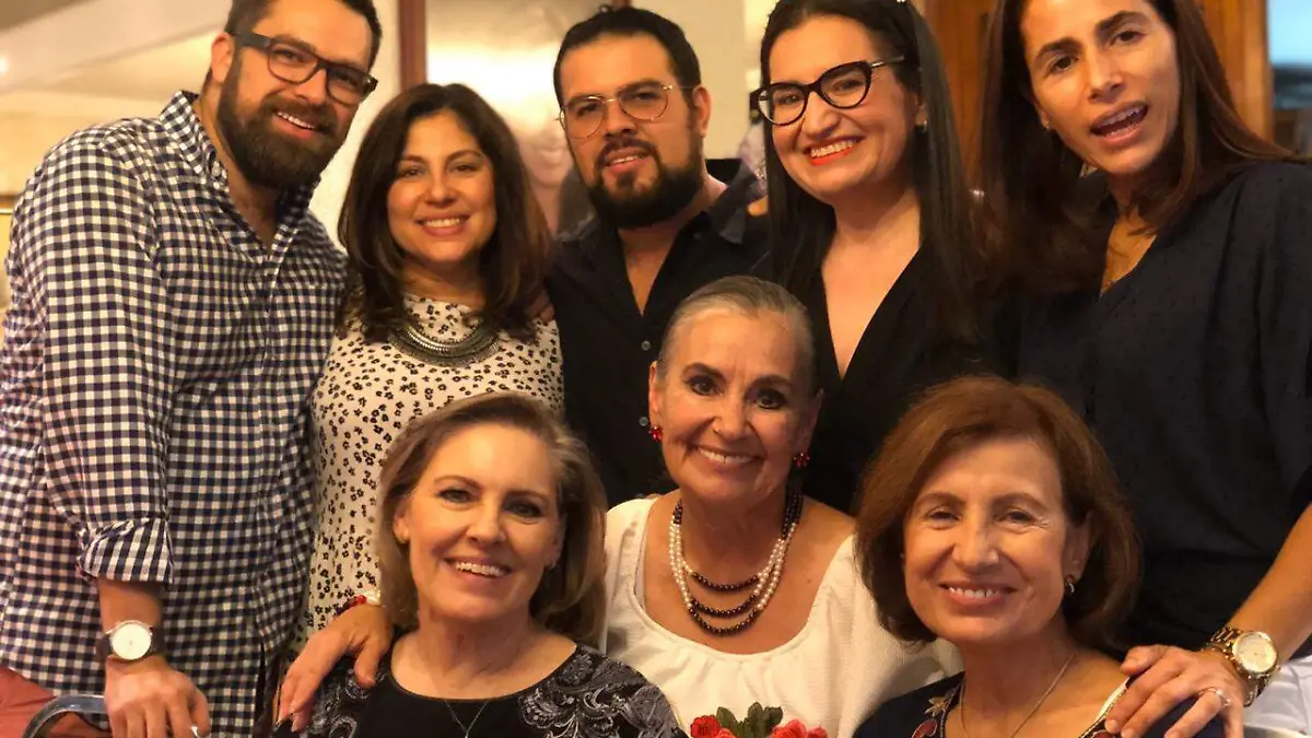 FAMILIARES 4-C COLOR