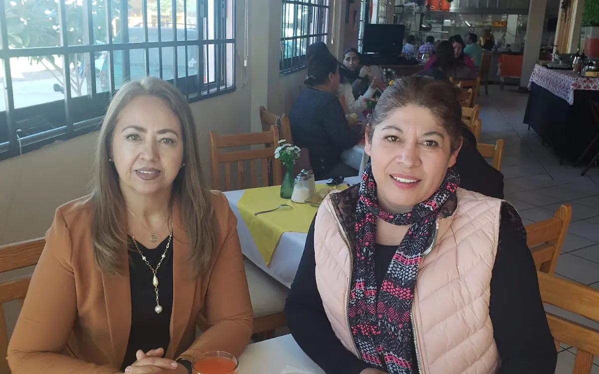 mtra. Ma. Ines y Lupita