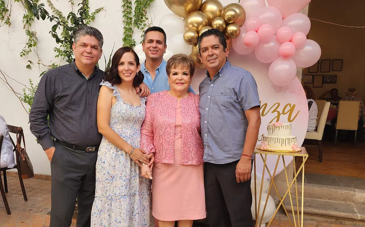 LA FELICITARON (1)