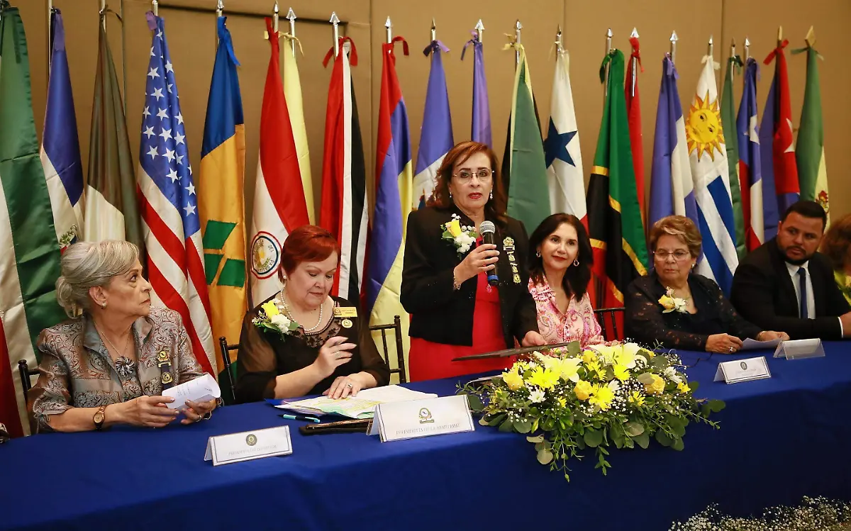 Toman protesta a Martha Rincón Arredondo