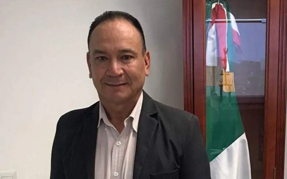 Rector de la UPC tomas Martínez Flores  