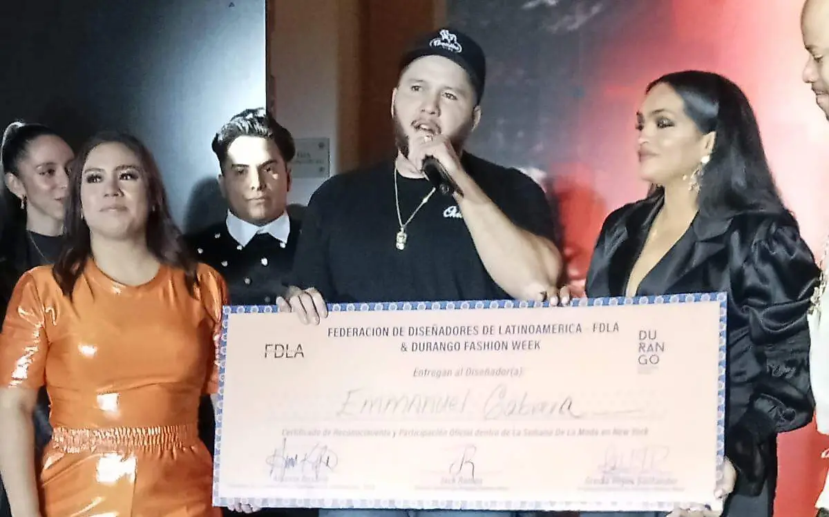 Emmanuel Cabrera gana el Durango Fashion Week 2023