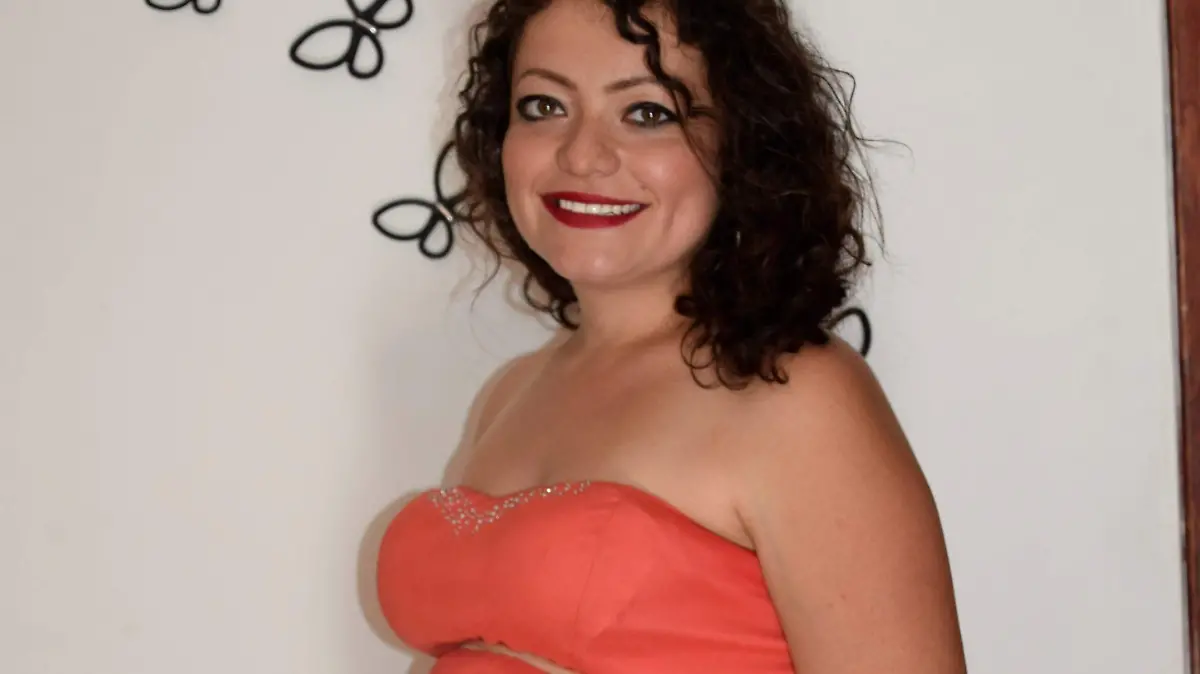 KAREN LLAMADA