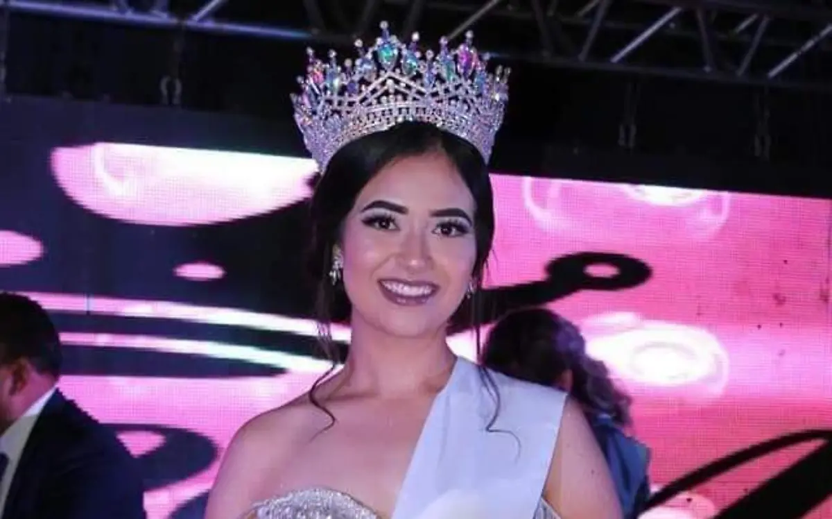 Guapisima nuestra Reina de la Sexagenaria feria de la Nuez (1)