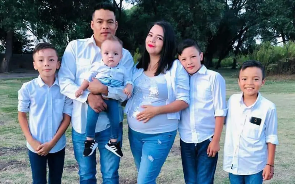 LA FAMILIA BARRAZA RIVERA....